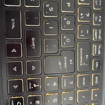 Monster Notebook Klavyenin Soyulması Ve Kabarması