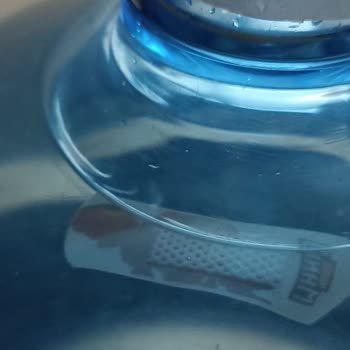 Seğmenler Su Damacana İçinde Kanlı Yarabandı