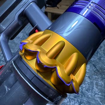 Dyson V15 Mor Şeritlerin Soyulma Sorunu
