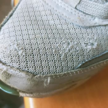 Skechers : Kelebek Ömürlü Ayakkabı