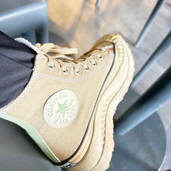 Converse Shoes Painful Blistering, Refund Denied