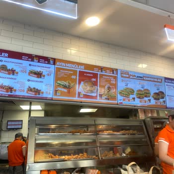 Popeyes'tan Aldığımız Soğan Halkaları Sert Ve Yenilemezdi