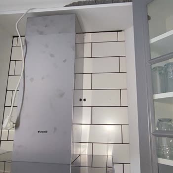 Arçelik Teknik Servisin Ölçmeden Davlumbaz Takması