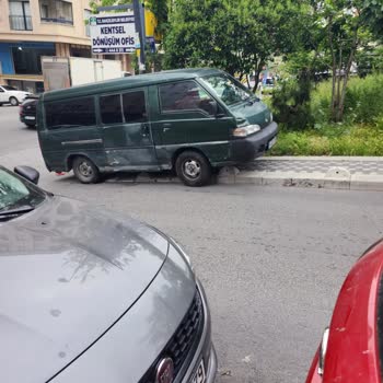 Bahçelievler Belediyesi Kaldırım İşgali Ve Duba İsteği