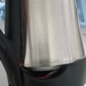 Sinbo Kettle Eridi Ve Kabloları Açılıyor Ve Çalışmıyor Şu An