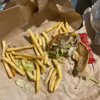 McDonald's Yemek Güzel Değildi Her Şey Buz Gibiydi
