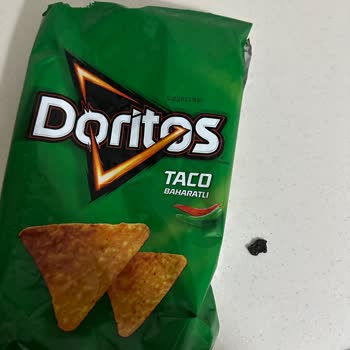Getir Doritos Baharatlı İçinden Çıkan Siyah Cisim