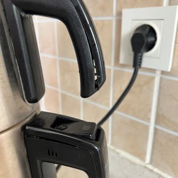 Tefal Çay Makinesi İki Kulpta Çıktı