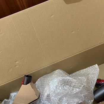 Dyson Servis Özeni Gösterilmiyor.