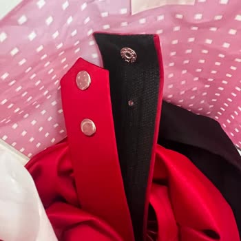 Deniz Butik Abiye Elbise Çok Kalitesiz!