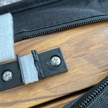 Avfoni Katlanır Masa Kırık Çıktı