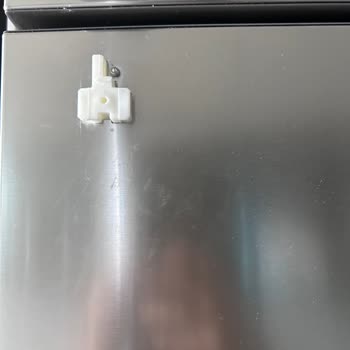 Samsung Buzdolabı Kapak Kulpu Elimde Kaldı