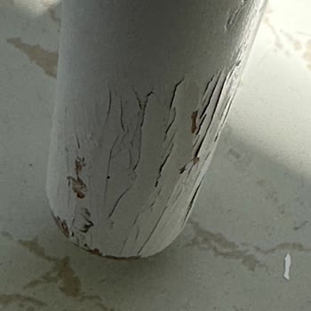 Evissa Mobilya Truva Masa Seti Ayağındaki Boya Atmaları