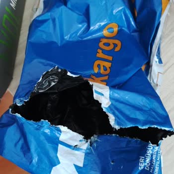 MNG Kargo Sipariş Paketi Yırtılmış Halde Teslim Edildi