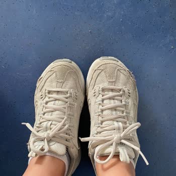 Skechers Ayakkabı İnceleme Ürünün Kusurunu Bana Yıkıyor!