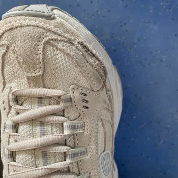 Skechers Ayakkabı İnceleme Ürünün Kusurunu Bana Yıkıyor!