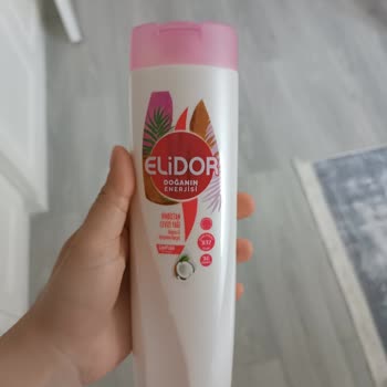 Elidor Şampuan Şişesinin Yarısının Boş Olması