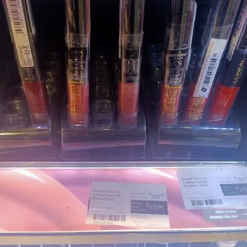 Gratis Raf Kasa Ürün Farklılığı