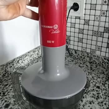 Korkmaz Blender Set Doğrayıcı Aşınmış 1 Kullanımda Ve Kilitlenmeden Çalışıyor!
