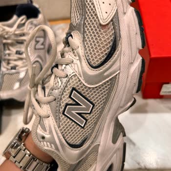 Beymen New Balance 530 File Yırtılması