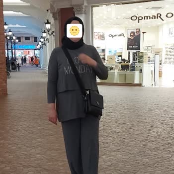 Mürdüm Butik (Instagram: murdumbutik) Mürdüm Butik Paçası Kısa Pantolon Yolluyor