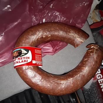 Kasap Metin (Zonguldak) Bozuk Sucuk Kokuyor Resmen Yenmiyor
