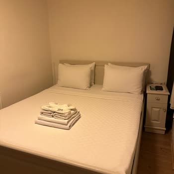 Hotels.com Pis Temiz Olmayan Otel