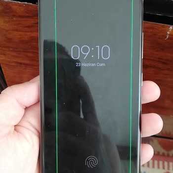 Samsung Telefon Ekranda Yeşil Dikey Çizgi