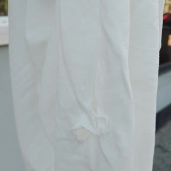 LCW Waikiki'den Alınan T-shirt'ün Barkodu Yırtık Çıktı