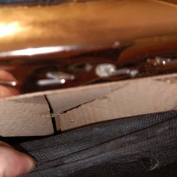 Göktan Mobilya (Ümraniye) Koltuk Takımı Ayakta Duramıyor