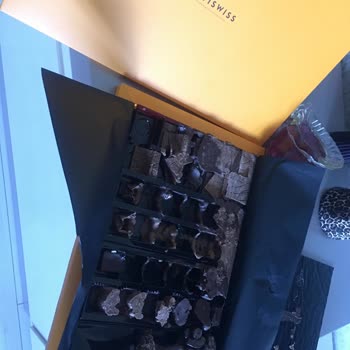 Patiswiss Bozuk Ve Birbirine Geçmiş Çikolata