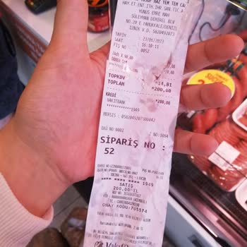 Köfteci Yusuf Yanık Döneri Zorla Vermeye Çalıştı