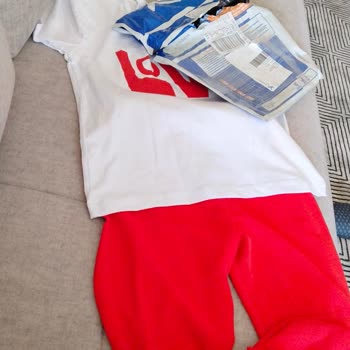 Zezecocukelbiseleri (Instagram) Kıyafet Ve Elbise