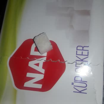 Nar Gıda Şekere Yapışık Bir Biçimde Karınca Çıktı