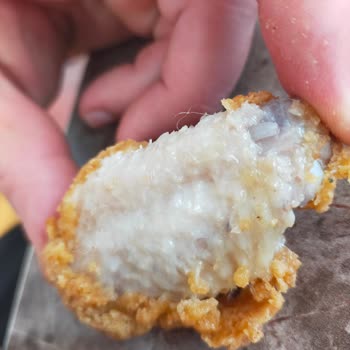 Lezita Çıtır Kova Kanatta Tüy!