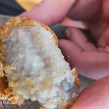 Lezita Çıtır Kova Kanatta Tüy!