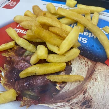 Usta Dönerci Pişmanlıktır Yağdan Kurumuş Patates Ve Bayat Lavaşlı
