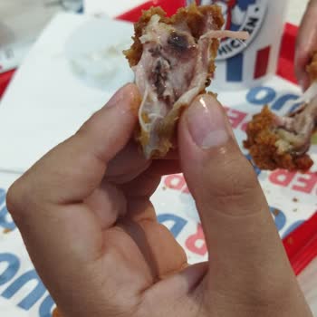 Superduo Kokmuş Tavuklar Üç Gün Önce Pişmiş Patatesler!