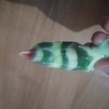 Algida Twister İçinden Çubuk Çıkan Özürlü Dondurma Satışı