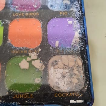 Watsons Kırık Palet Geldi