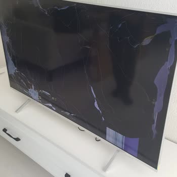 Philips TV Kırık Gelen Televizyon