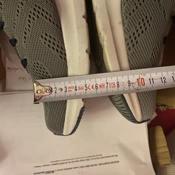 Skechers Ayakkabının Sağ Ve Solun Eşit Olmaması