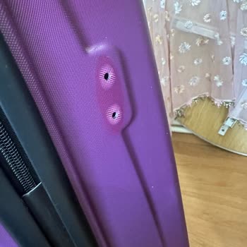 Fly Dubai Kırık Valiz Ve Eşyalar