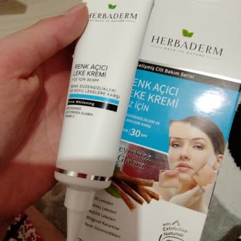 Herbaderm Cilt Rengi Açıcı Krem