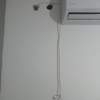 Vestel Servisi Elektrik Bağlantısını Açıkta Bıraktı Kurulum Yapmadı