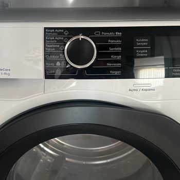Electrolux Kurutma Makinesinde Ürünler Çekti.