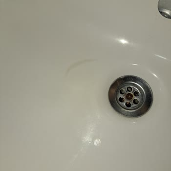 Vitra Lavabo Ve Klozette Oluşan Lekeler