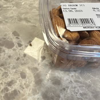 Mertay Kuruyemiş Kurtlu Çiğ Badem