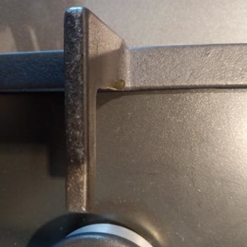 Bosch Marka Ankastre Cam Ocak Demirlerinde Renk Değişikliği