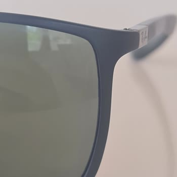 Atasun Optik'ten Alınan Rayban Cam Üzerindeki Rb Yazısı Silinip Gitti
